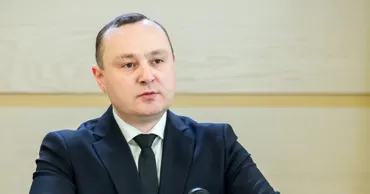 Батрынча: Школы закрывают, а ответственность перекладывают на районы
