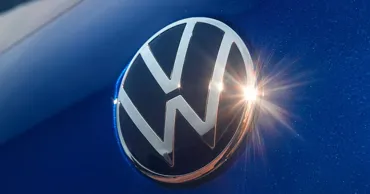 Самым популярным брендом на рынке новых легковых автомобилей в ЕС стал Volkswagen