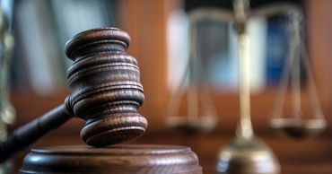 Экс-прокурор предстанет перед судом за привлечение к ответственности невиновного.