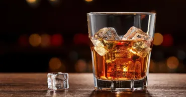 Whisky maturat în spațiu: Experimentul care ar putea crea arome nemaivăzute
