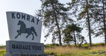 Critici la Comrat față de obligativitatea limbii române pentru viitorul bașcan