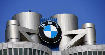 Прибыль BMW упала почти на четверть из-за пошлин США и слабого спроса в Китае