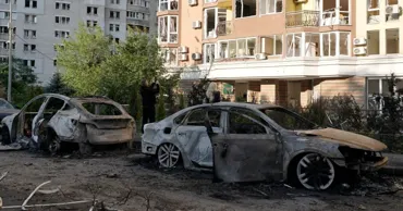 Un mort și 16 răniți după un amplu atac rusesc asupra Kievului