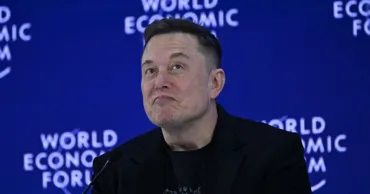 Musk a calificat perchezițiile din biroul francez al rețelei sociale X drept un atac politic