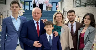 Додон: Невесту моего сына три часа проверяли на въезде в Молдову