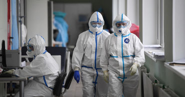 Число выявленных случаев коронавируса в мире за сутки увеличилось более чем на 203 тысячи.