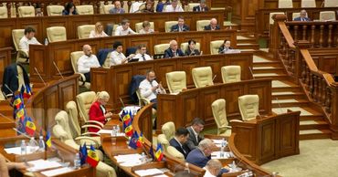 Депутаты прокомментировали инициативу ПСРМ об особом статусе для русского языка в Молдове.