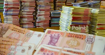 Оценка школьных учебников обходится более чем в полмиллиона леев ежегодно