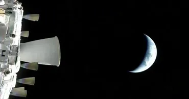 NASA опубликовало первую фотографию Земли, сделанную с корабля «Орион»