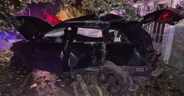 В Окницком районе 18-летний водитель без прав врезался в дерево: погиб подросток