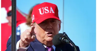 Donald Trump: Cei care divulgă informații militare americane ar trebui împușcați