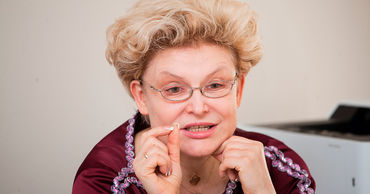 Малышева рассказала, кому нельзя носить маски.