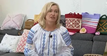 Din Puhăceni, în lumea întreagă. Povestea unei moldovence care croșetează genți
