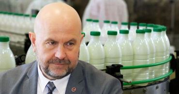 Глава Минсельхоза просит, чтобы в магазинах было больше местного молока
