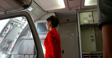 Бывшая сотрудница Air France добилась признания рака груди профзаболеванием