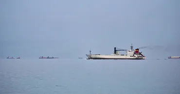 ЕС пока не будет направлять корабли в Ормузский пролив