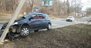 В столице водитель ищет свидетелей ДТП, чтобы избежать штрафа.