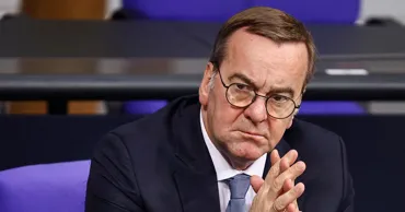 Ministrul Apărării din Germania s-a aprovizionat cu alimente și apă în cazul unui conflict armat