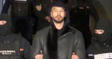 Tate, ironizat: S-a plâns că e vecin de celulă c-un „canibal care țipă toată noaptea”