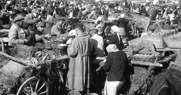 Republica Moldova își comemorează astăzi victimele foametei și deportărilor sovietice