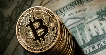 Биткоин достиг максимума за три месяца