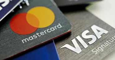 Турецкие власти начали антимонопольную проверку Visa и Mastercard