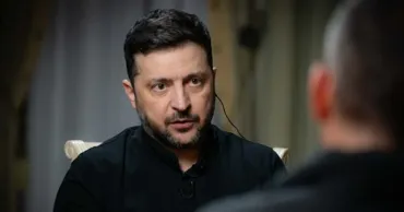 Зеленский и ВСУ заявили о готовящемся массированном обстреле Украины и "Орешнике"