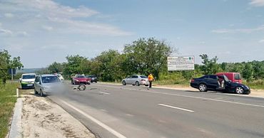 На трассе Кишинев-Хынчешты произошло ДТП: пострадали двое детей.