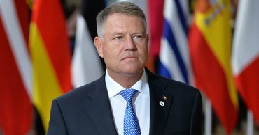 Премия имени Карла Великого была присуждена Йоханнису за усилия по защите прав меньшинств в Румынии.