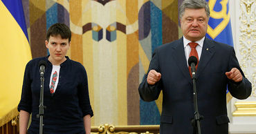Порошенко "проиграл" страну, когда подписал минские соглашения, заявила Савченко.
