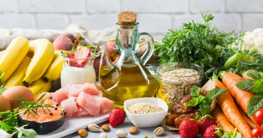 Ученые назвали диету, на годы замедляющую старение мозга