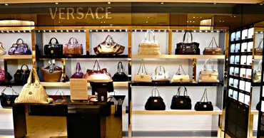 В Италии задержали банду похитителей одежды со склада Versace