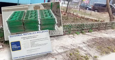 În curtea unui bloc din Chișinău a fost demontat un gard din fontă: Locuitorii se revoltă