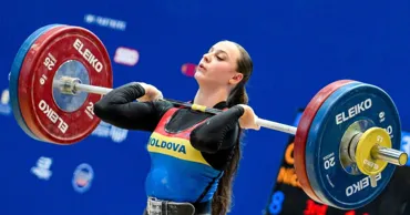 Николетта Кожокару завоевала серебро чемпионата Европы U20 по тяжелой атлетике