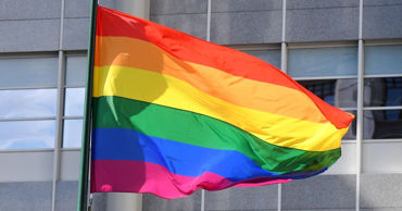 Косово планирует ввести однополые союзы