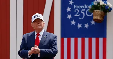 CNBC: Трамп массово скупал акции ИТ-гигантов во время спровоцированного им обвала