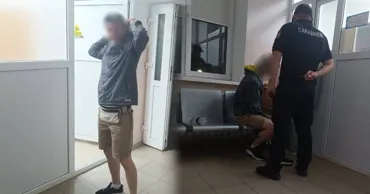 Un tânăr drogat, depistat de carabinieri la Anenii Noi. Ce l-a dat de gol
