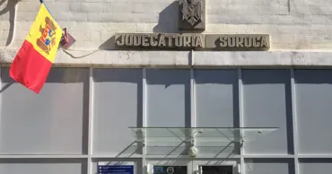 O femeie din Soroca, amendată după ce fiul său a abuzat sexual un al minor
