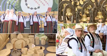 Muzică, bucate și obiceiuri: La Ustia a avut loc festivalul „Ia Mania”