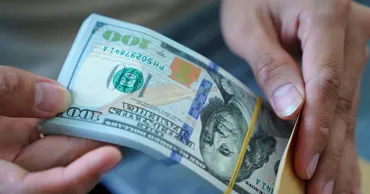 Молдаване отправили домой почти $1 млрд за полгода