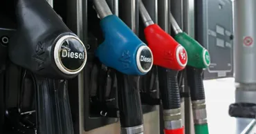 Власти: Топливо соответствовало характеристикам, но авто могли быть под угрозой