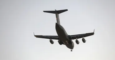 Avion militar american, aterizare misterioasă la Moscova. Kremlinul: Nu știm nimic