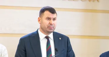 Костюк: У Санду уже есть кандидат в премьеры, но она тянет с выдвижением