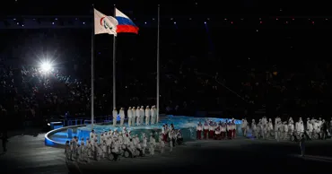 Sportivii paralimpici ruși vor putea concura sub steagul național