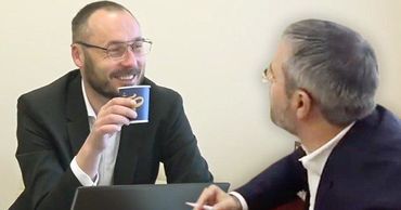 Литвиненко и Сырбу обсудили ситуацию в стране и подружились в Facebook.