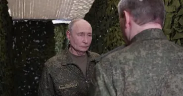 Путин поручил продолжить массированные удары по Украине