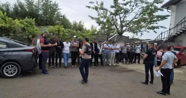 Control la agenții de taxi: 12 străini, obligați să părăsească Moldova
