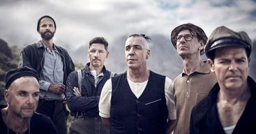 Rammstein показали съемки клипа в Южной Африке.