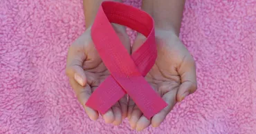 Cancerul de col uterin ucide anual până la 160 de femei în R. Moldova