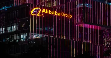 США включили Alibaba в список компаний, помогающих армии Китая
